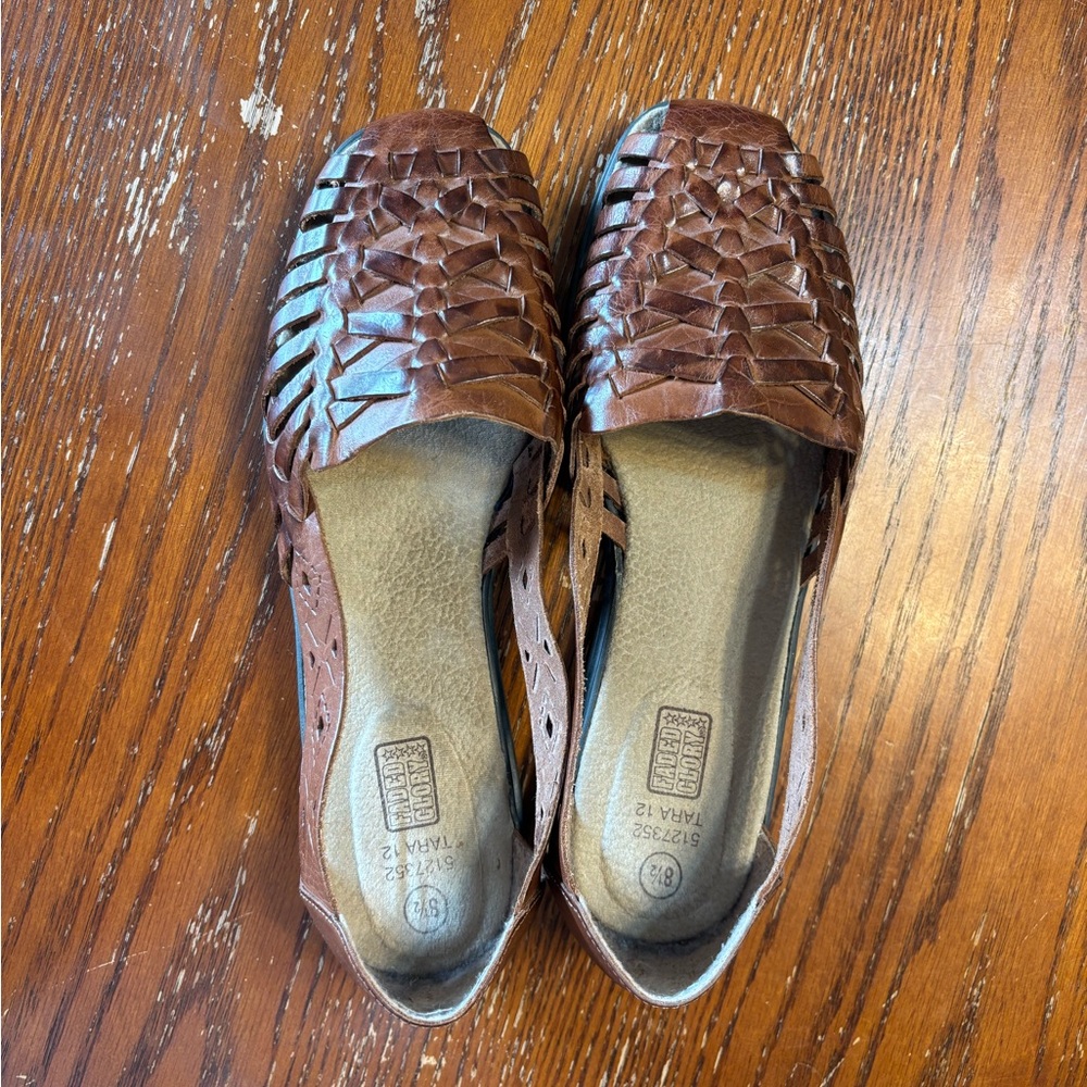 Vintage faded glory genuine leather slip on shoe - Picture 2 of 3